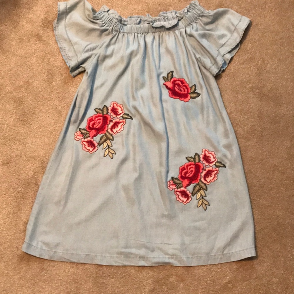 Dress with floral